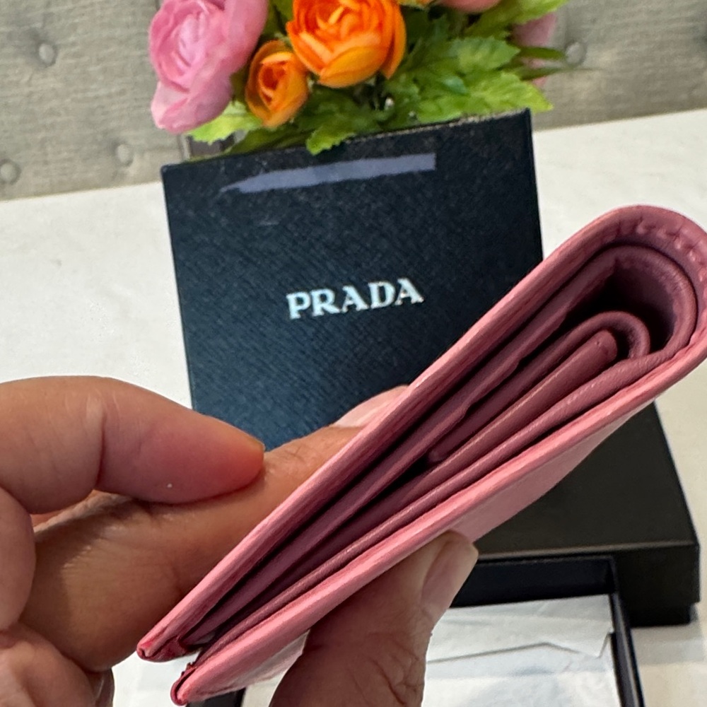 Authentic Prada Rose Leather Wallet - Picture 5 of 16